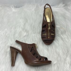 Antonio Melani Brown Leather Cutout Zipper Detail Heels Sz ‎ 7
